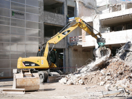 Abriss des Gebäudes "Elementum" in München. Foto: Hochschule München