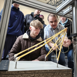 Pasta Lift Off: Wer baut den stärksten Kran aus Nudeln? Foto: Universität Siegen