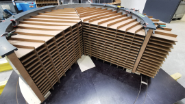 Bei der Herstellung des „Big C“ kam erstmals eine mit der Firma Richter&Heß entwickelte 100%-recycelbare Wellpappschalung zum Einsatz. Foto: Forschungsbereich „Leichtbau im Bauwesen“ / TU Chemnitz