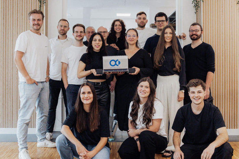 Mehr Umweltschutz in der Baubranche: Das Team des Startups Optocycle (Bild) aus Tübingen entwickelt ein KI-gestütztes Verfahren zum Bauschutt-Recycling. Die Deutsche Bundesstiftung Umwelt (DBU) fördert das Vorhaben mit rund 170.000 Euro. Foto: © Optocycle GmbH
